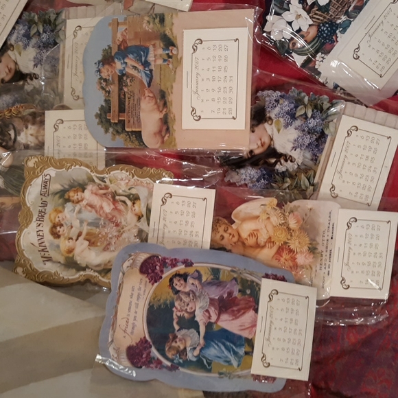 Decor - Picture 5 of 9